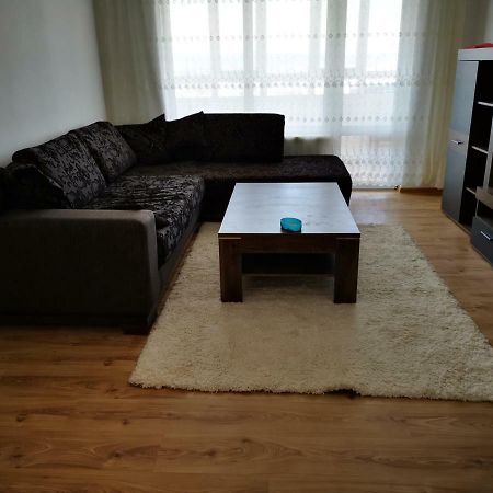 Tora Mora Appartamento Varna Esterno foto