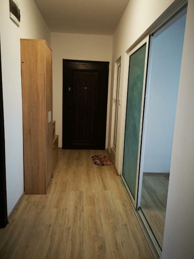 Tora Mora Appartamento Varna Esterno foto